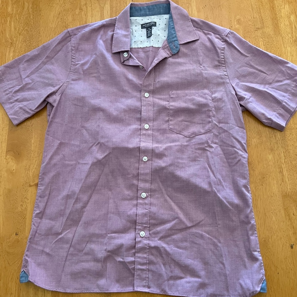 Van Heusen Casual Button Down Boys T Shirt • Size Youth Medium